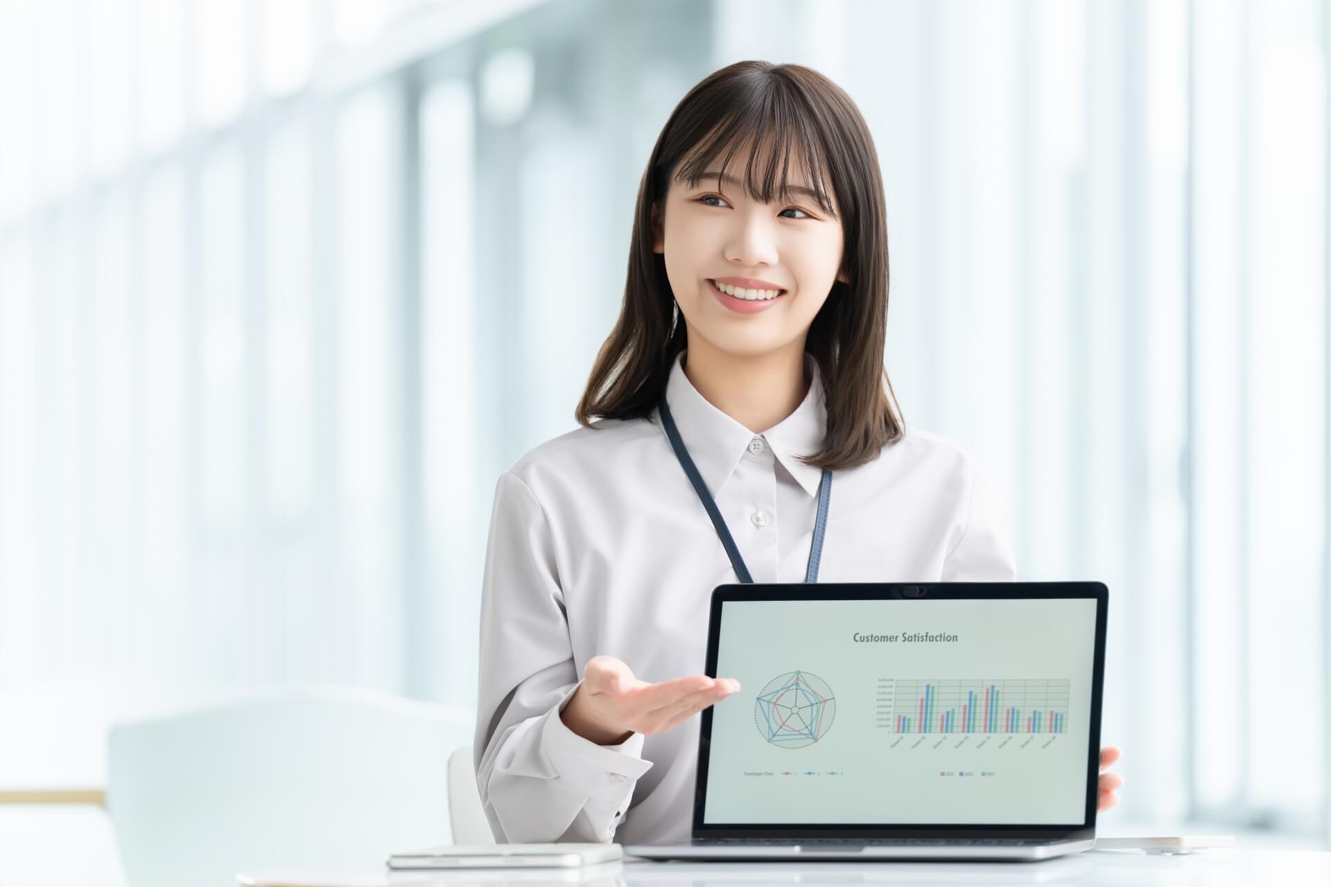営業現場で使えるAI活用の実践例